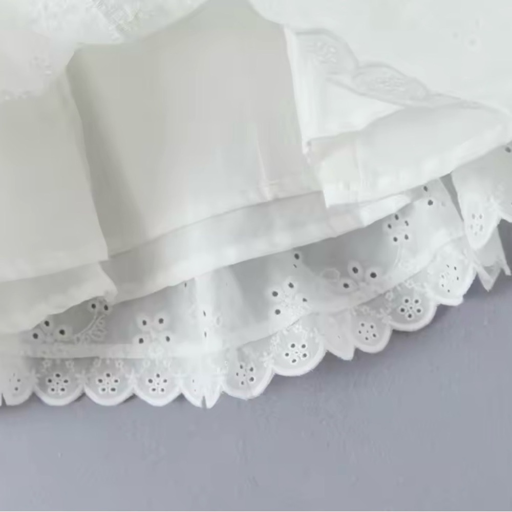 Elegant White Lace Chemise Dress Eyelet - Picture 5 of 6